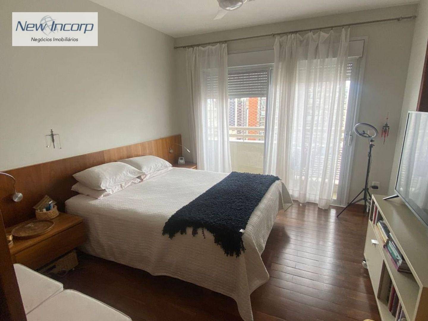 Apartamento à venda com 4 quartos, 202m² - Foto 24