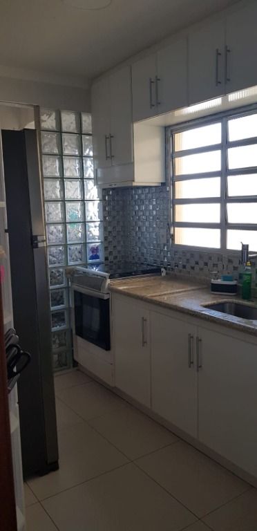 Apartamento à venda com 2 quartos, 65m² - Foto 20