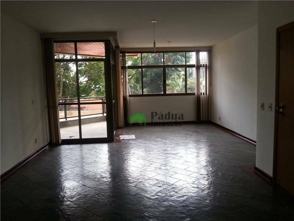 Apartamento à venda com 3 quartos, 158m² - Foto 2