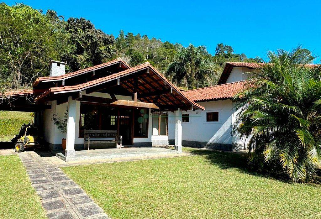 Casa de Condomínio à venda com 4 quartos, 330m² - Foto 3