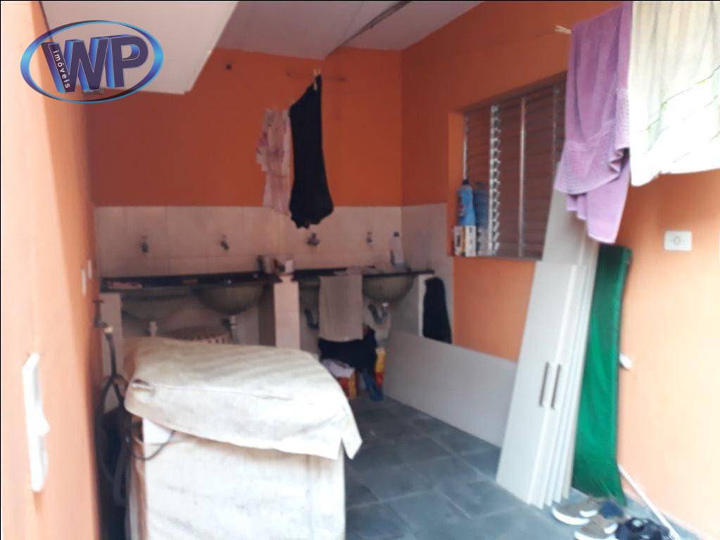 Casa à venda com 4 quartos, 200m² - Foto 10