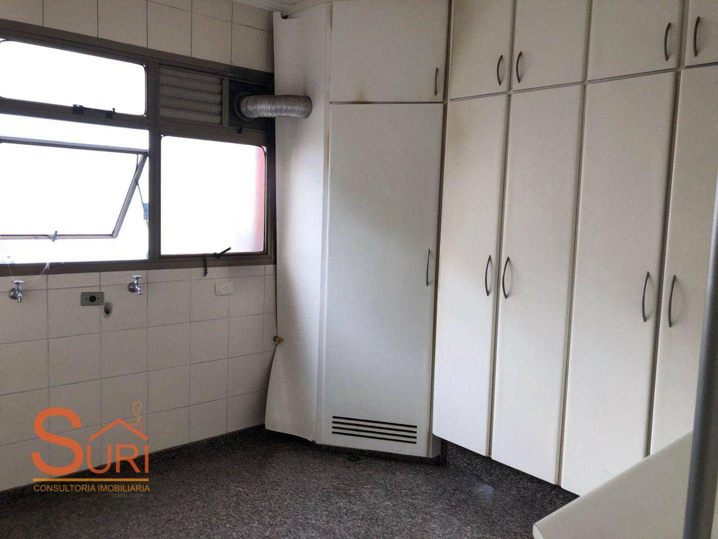 Apartamento à venda com 4 quartos, 325m² - Foto 11