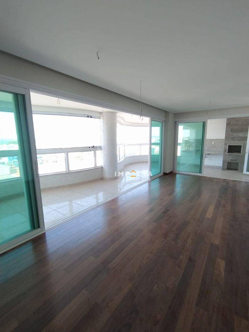 Apartamento à venda com 4 quartos, 240m² - Foto 13