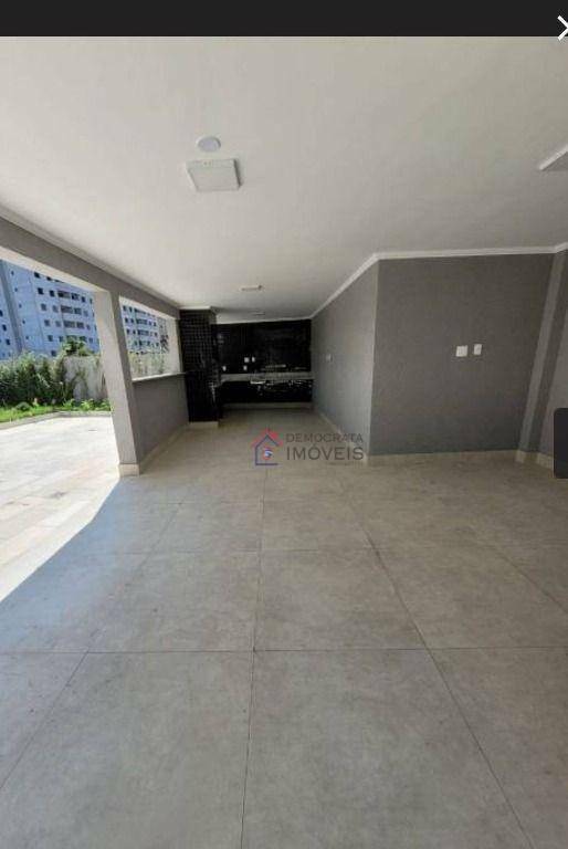 Apartamento à venda com 2 quartos, 67m² - Foto 15