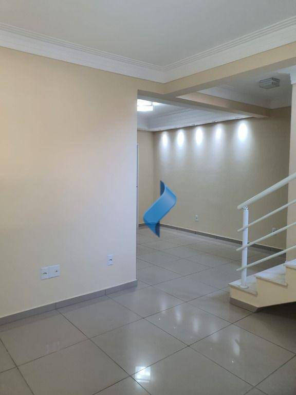 Casa à venda com 3 quartos, 219m² - Foto 20