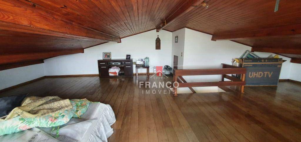 Casa à venda com 3 quartos, 360m² - Foto 12