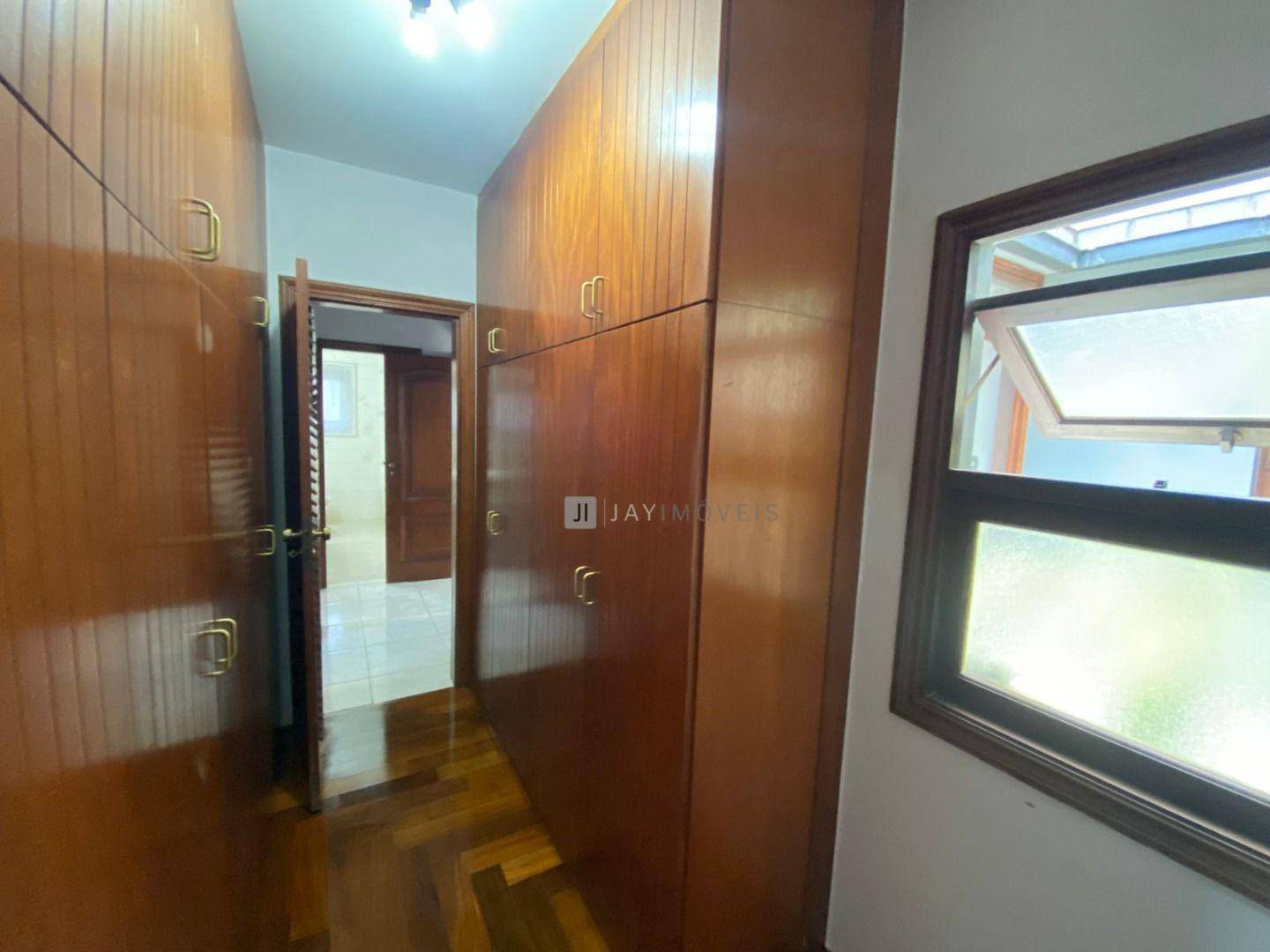 Sobrado à venda com 4 quartos, 340m² - Foto 32