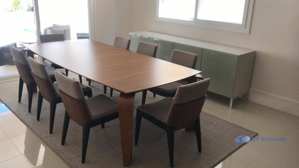 Casa de Condomínio para alugar com 4 quartos, 360m² - Foto 7