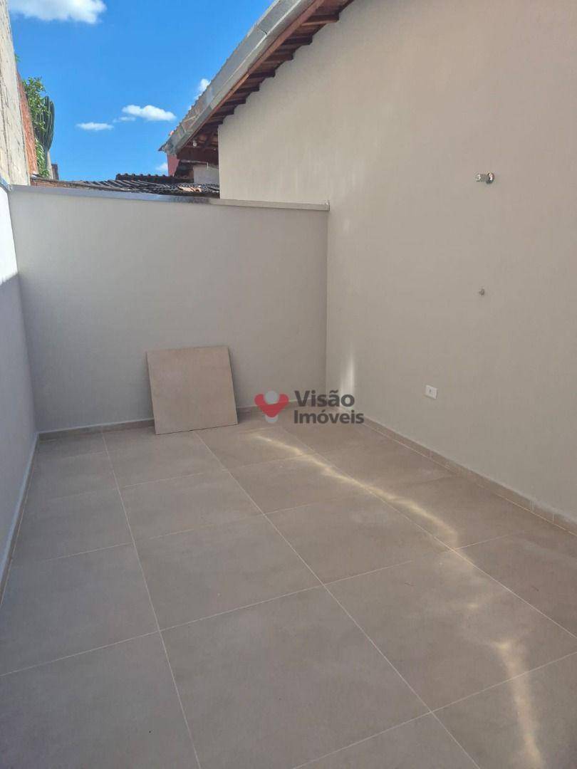 Casa à venda com 2 quartos, 72m² - Foto 19