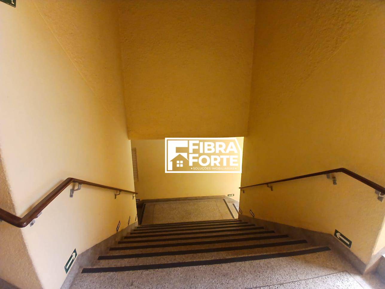 Apartamento à venda com 2 quartos, 70m² - Foto 37