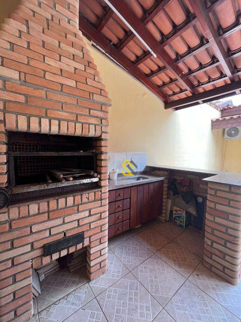 Casa à venda com 3 quartos, 200m² - Foto 34