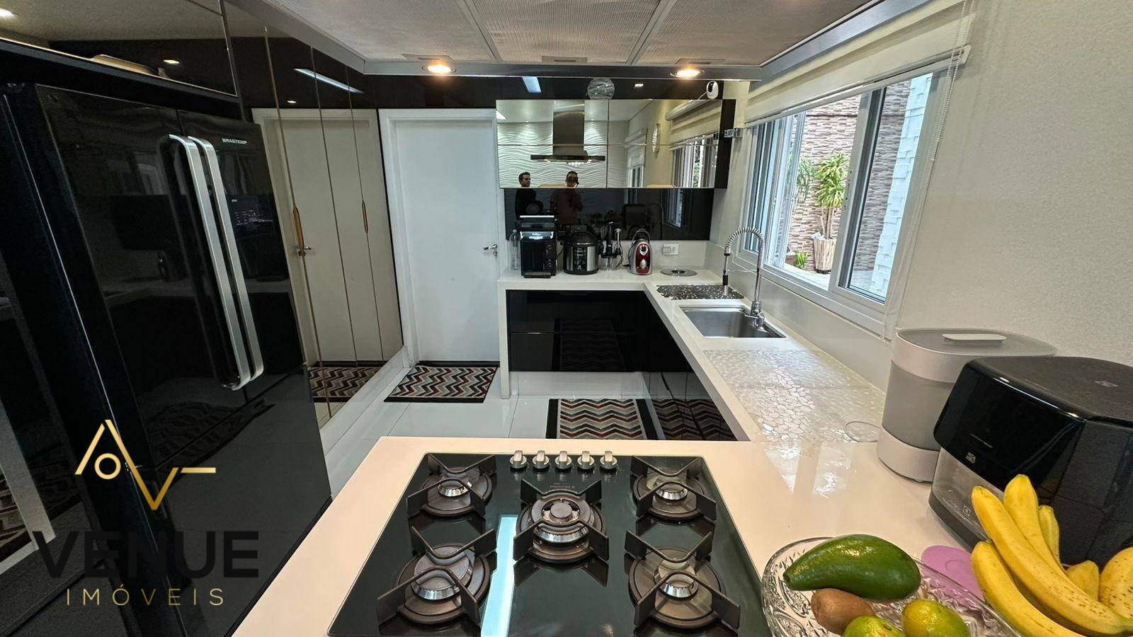 Casa de Condomínio à venda com 4 quartos, 750m² - Foto 54