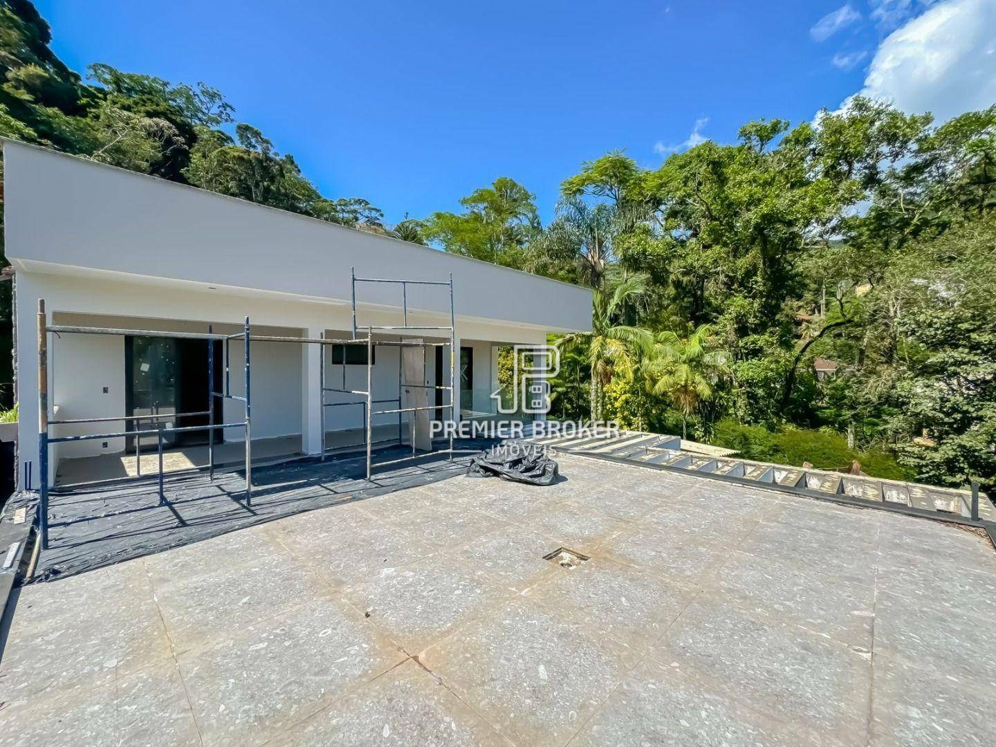 Casa de Condomínio à venda com 5 quartos, 400m² - Foto 5