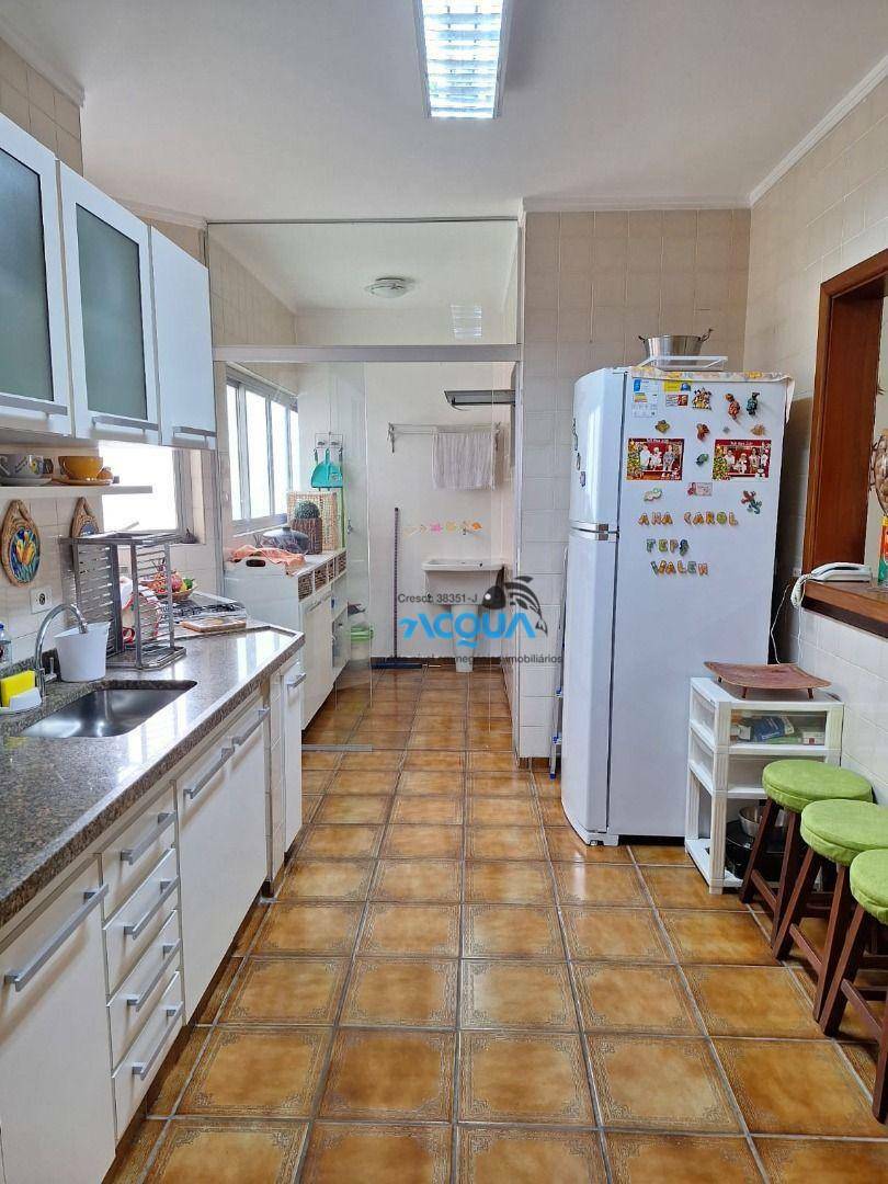 Apartamento à venda com 3 quartos, 128m² - Foto 4