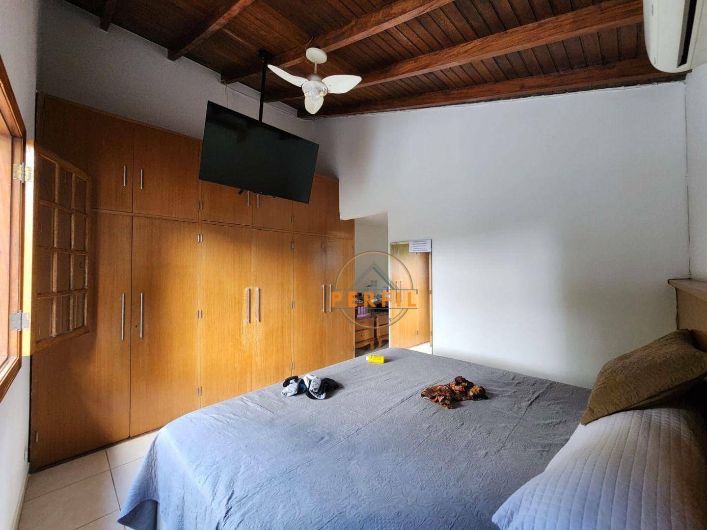 Casa de Condomínio à venda com 5 quartos, 238m² - Foto 15