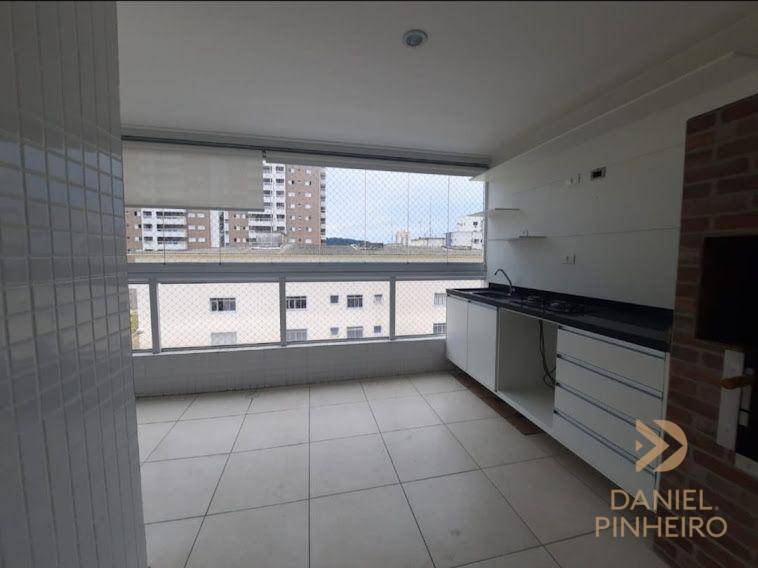 Apartamento à venda com 2 quartos, 80m² - Foto 2