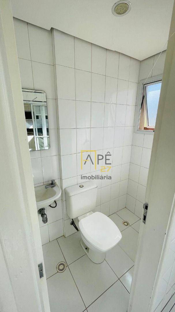 Apartamento para alugar com 3 quartos, 134m² - Foto 27