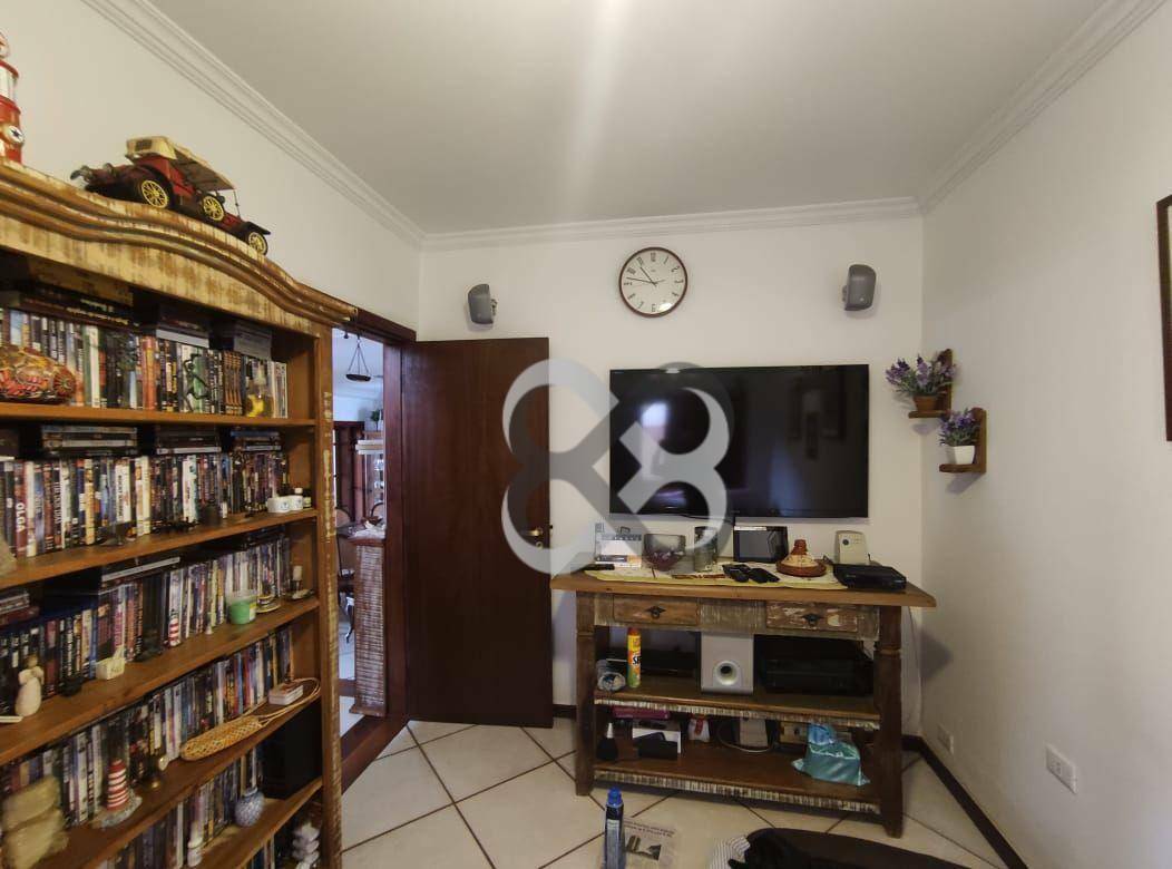 Casa à venda com 3 quartos, 252m² - Foto 10