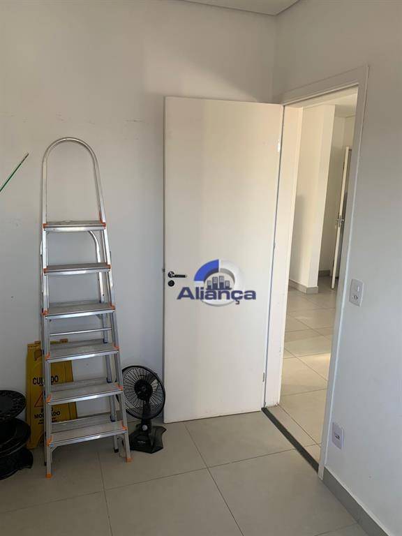 Apartamento para alugar com 1 quarto, 40m² - Foto 11