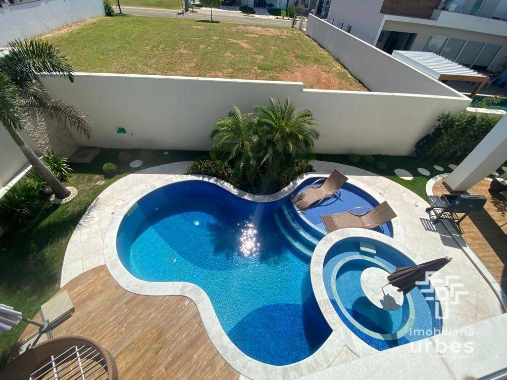 Casa de Condomínio à venda com 4 quartos, 440m² - Foto 1