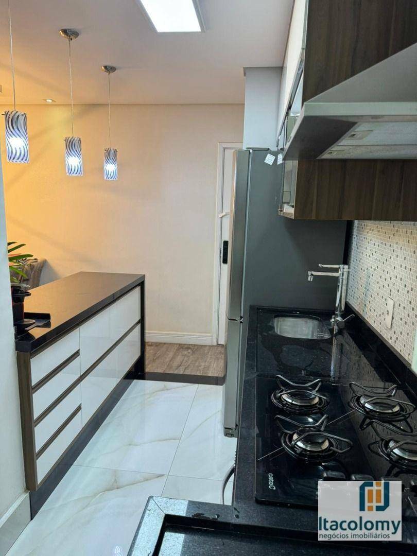 Apartamento à venda com 2 quartos, 70m² - Foto 27