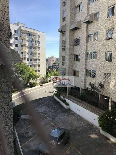 Apartamento à venda com 2 quartos, 85m² - Foto 1