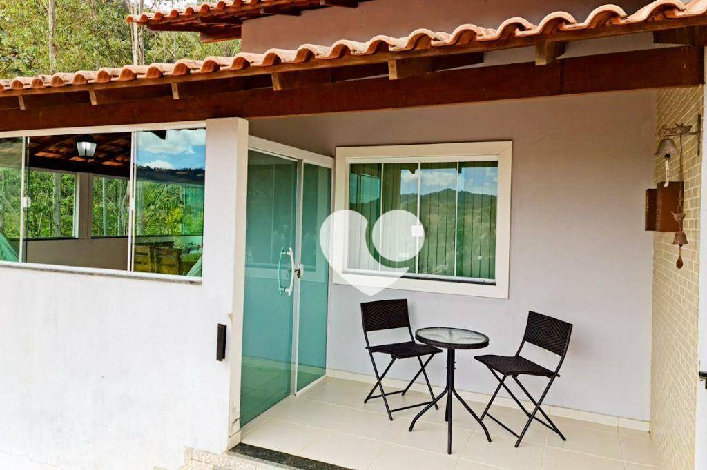 Casa à venda com 3 quartos, 160m² - Foto 4