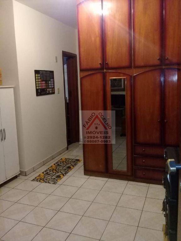 Casa à venda com 2 quartos, 125m² - Foto 25