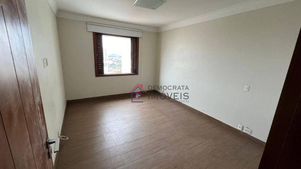 Apartamento à venda com 4 quartos, 230m² - Foto 11