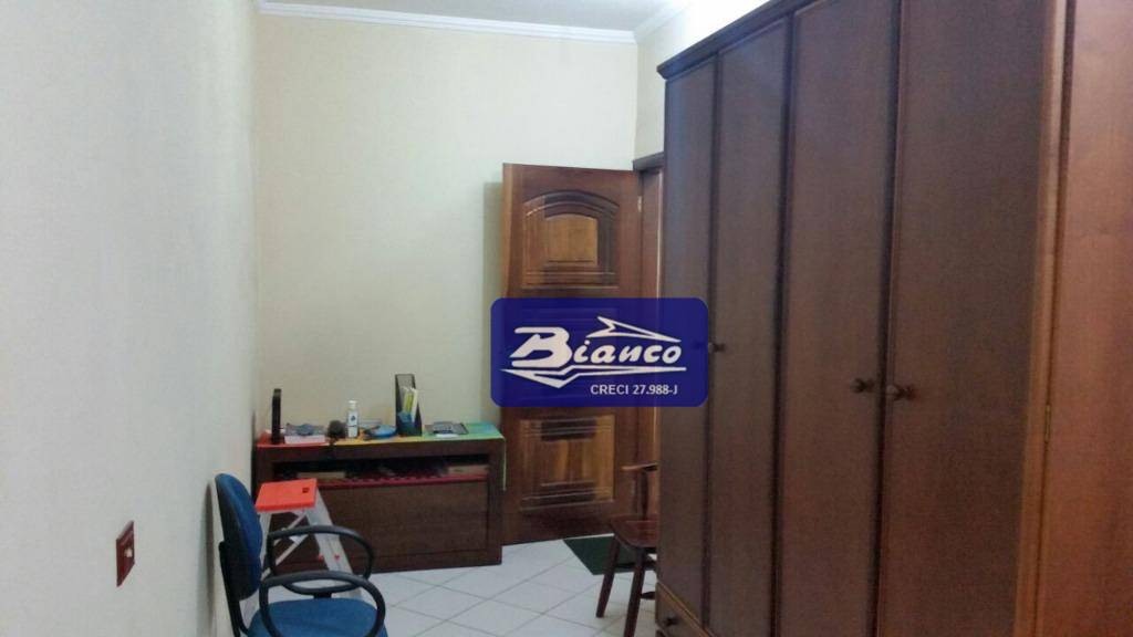 Sobrado à venda com 3 quartos, 209m² - Foto 10