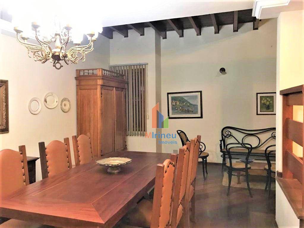 Casa à venda com 3 quartos, 426m² - Foto 9