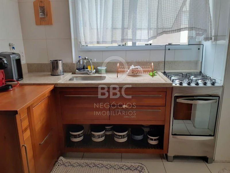 Apartamento à venda com 2 quartos, 105m² - Foto 17