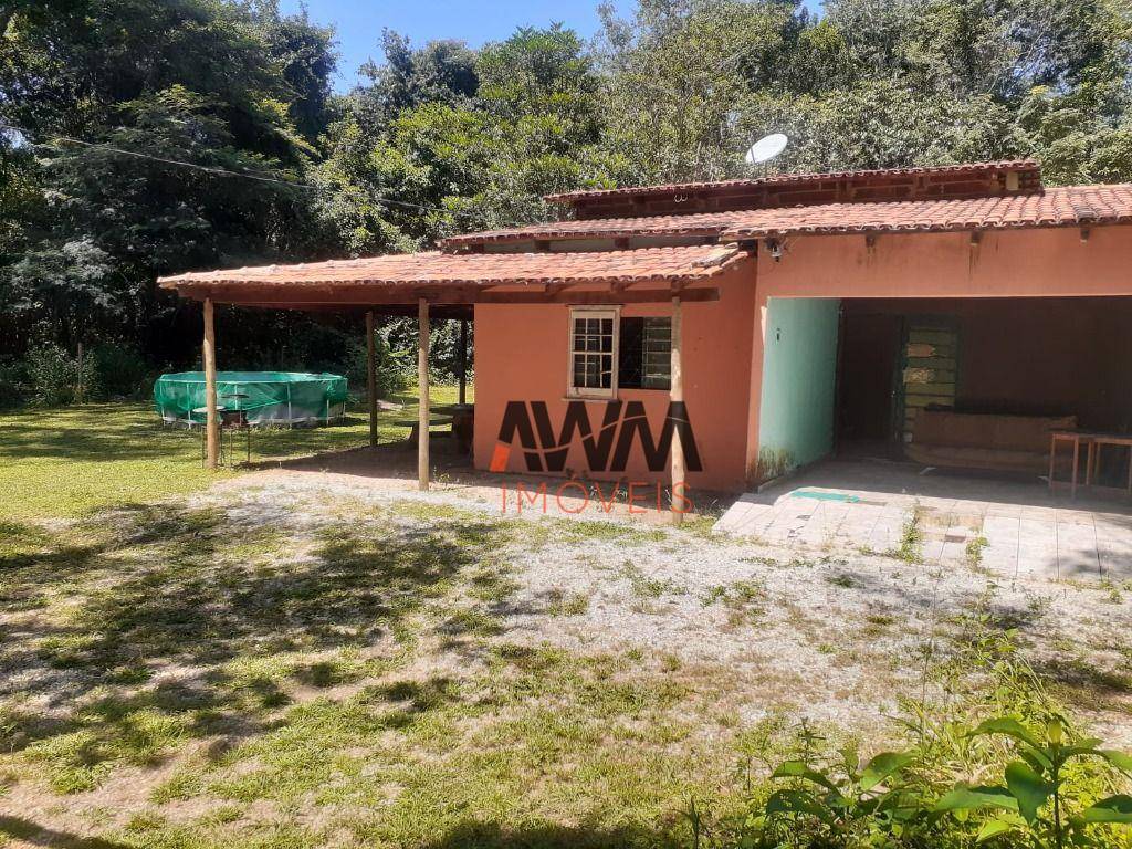 Chácara à venda com 4 quartos, 130m² - Foto 2