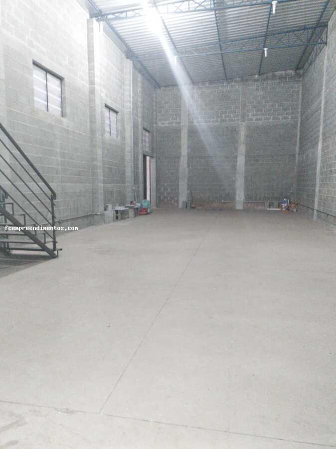 Depósito-Galpão-Armazém à venda, 237m² - Foto 1