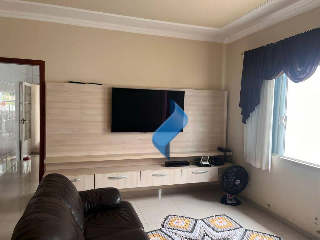 Casa à venda com 4 quartos, 280m² - Foto 15