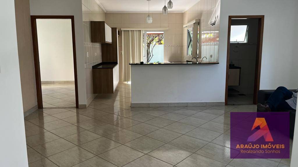 Casa de Condomínio à venda e aluguel com 3 quartos, 200m² - Foto 5