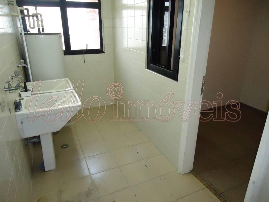 Apartamento para alugar com 4 quartos, 247m² - Foto 17