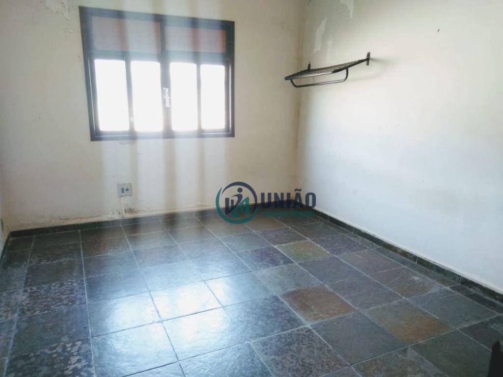 Casa à venda com 3 quartos, 200m² - Foto 21