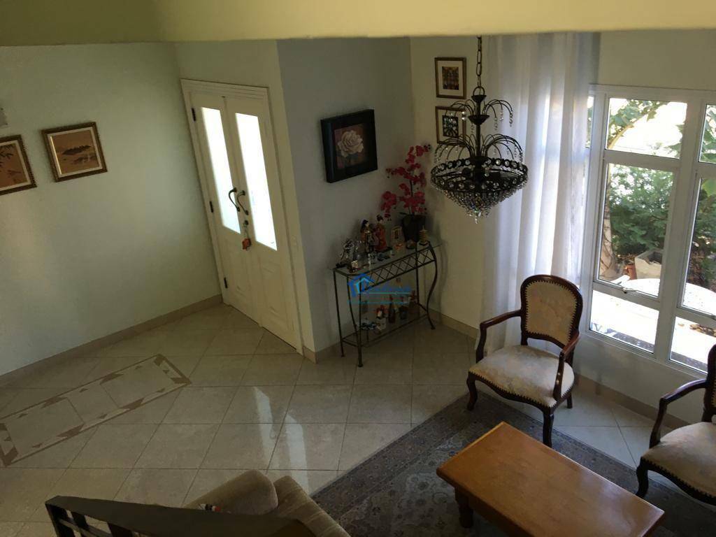 Sobrado à venda com 3 quartos, 303m² - Foto 4