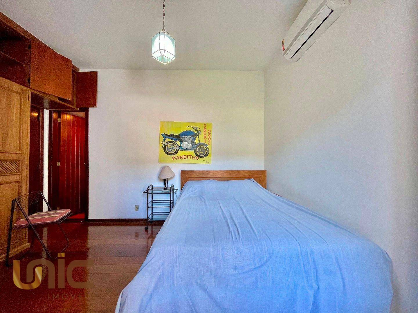 Casa de Condomínio à venda com 6 quartos, 212m² - Foto 24