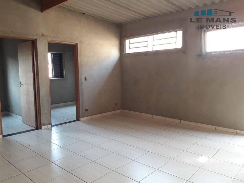 Casa à venda com 2 quartos, 140m² - Foto 4