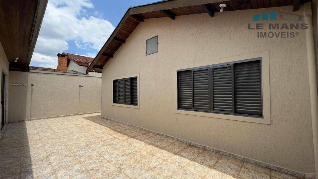 Casa à venda com 4 quartos, 135m² - Foto 29