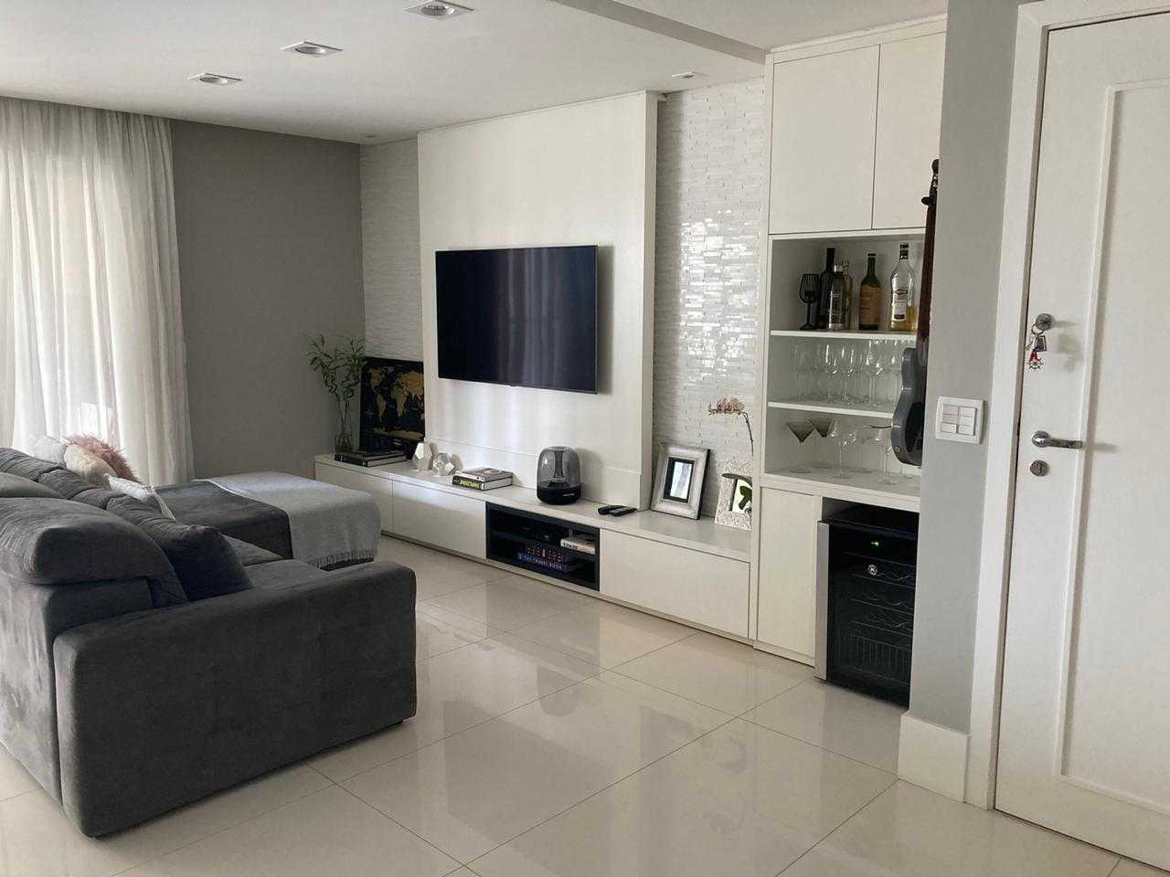 Apartamento à venda com 4 quartos, 163m² - Foto 1