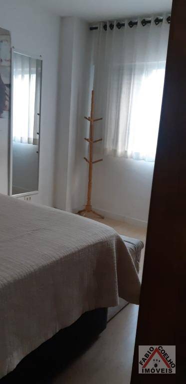 Apartamento à venda com 2 quartos, 70m² - Foto 11