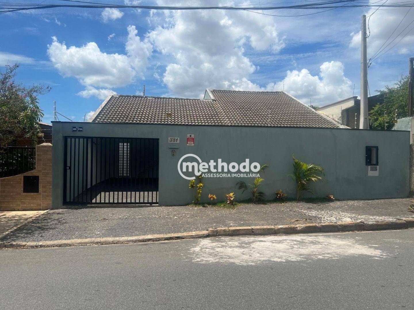 Casa à venda e aluguel com 4 quartos, 288m² - Foto 1