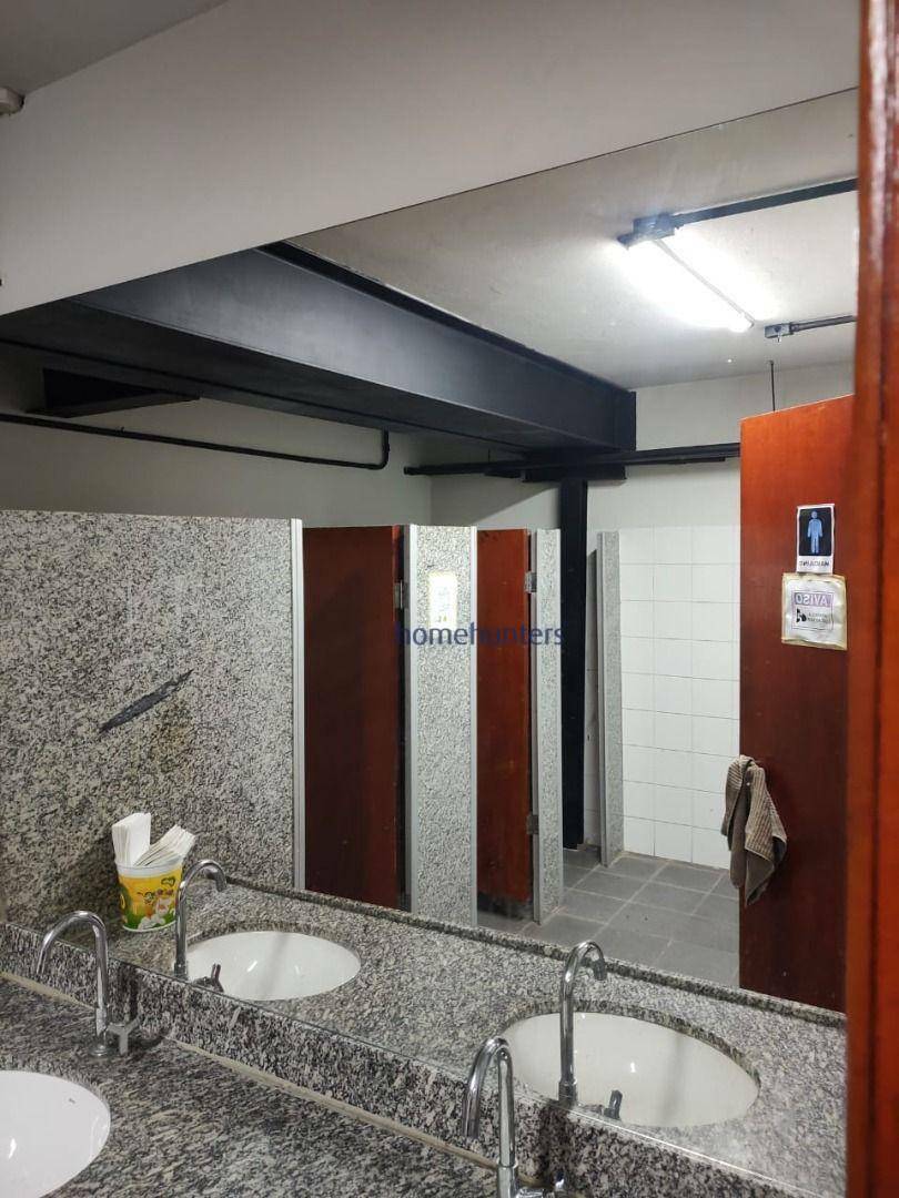 Prédio Inteiro para alugar, 890m² - Foto 25