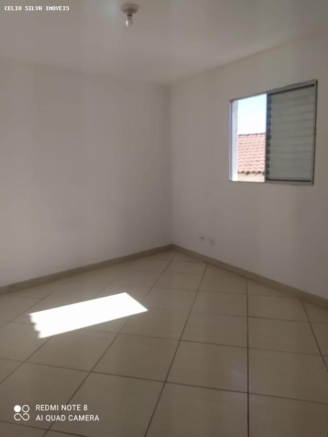 Casa à venda com 2 quartos, 68m² - Foto 12