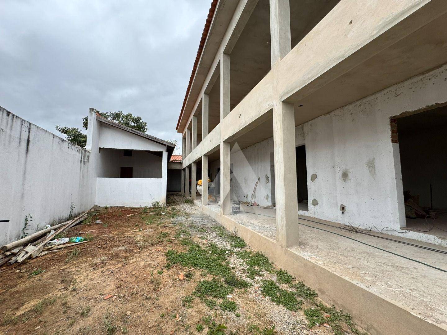 Casa, 4 quartos, 300 m² - Foto 1