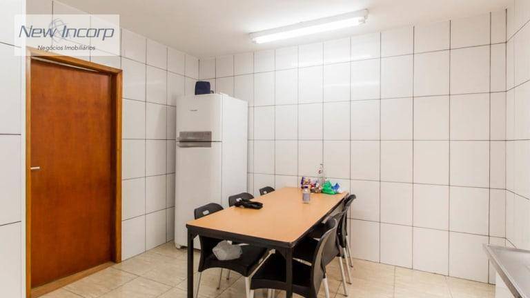 Casa à venda com 4 quartos, 230m² - Foto 22