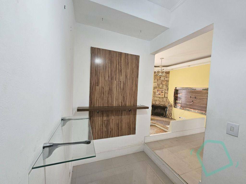 Casa de Condomínio à venda e aluguel com 3 quartos, 400m² - Foto 10